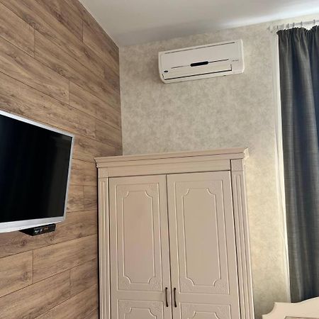 Hotel Borovik à Novosilki Extérieur photo
