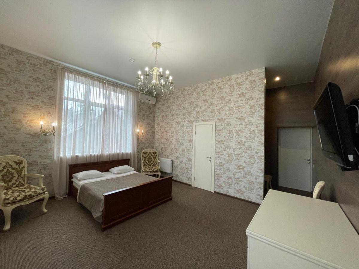 Hotel Borovik à Novosilki Extérieur photo