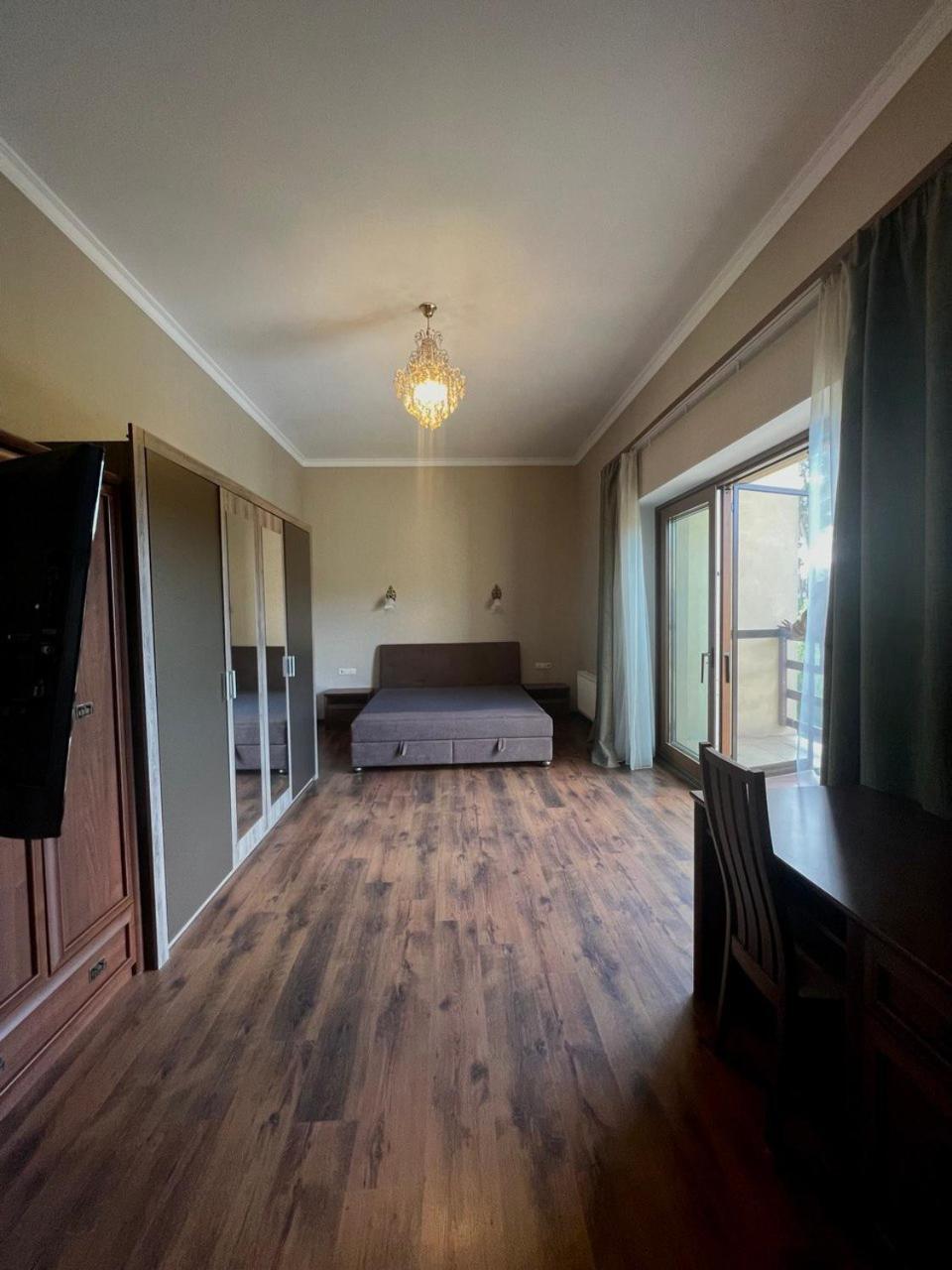 Hotel Borovik à Novosilki Extérieur photo