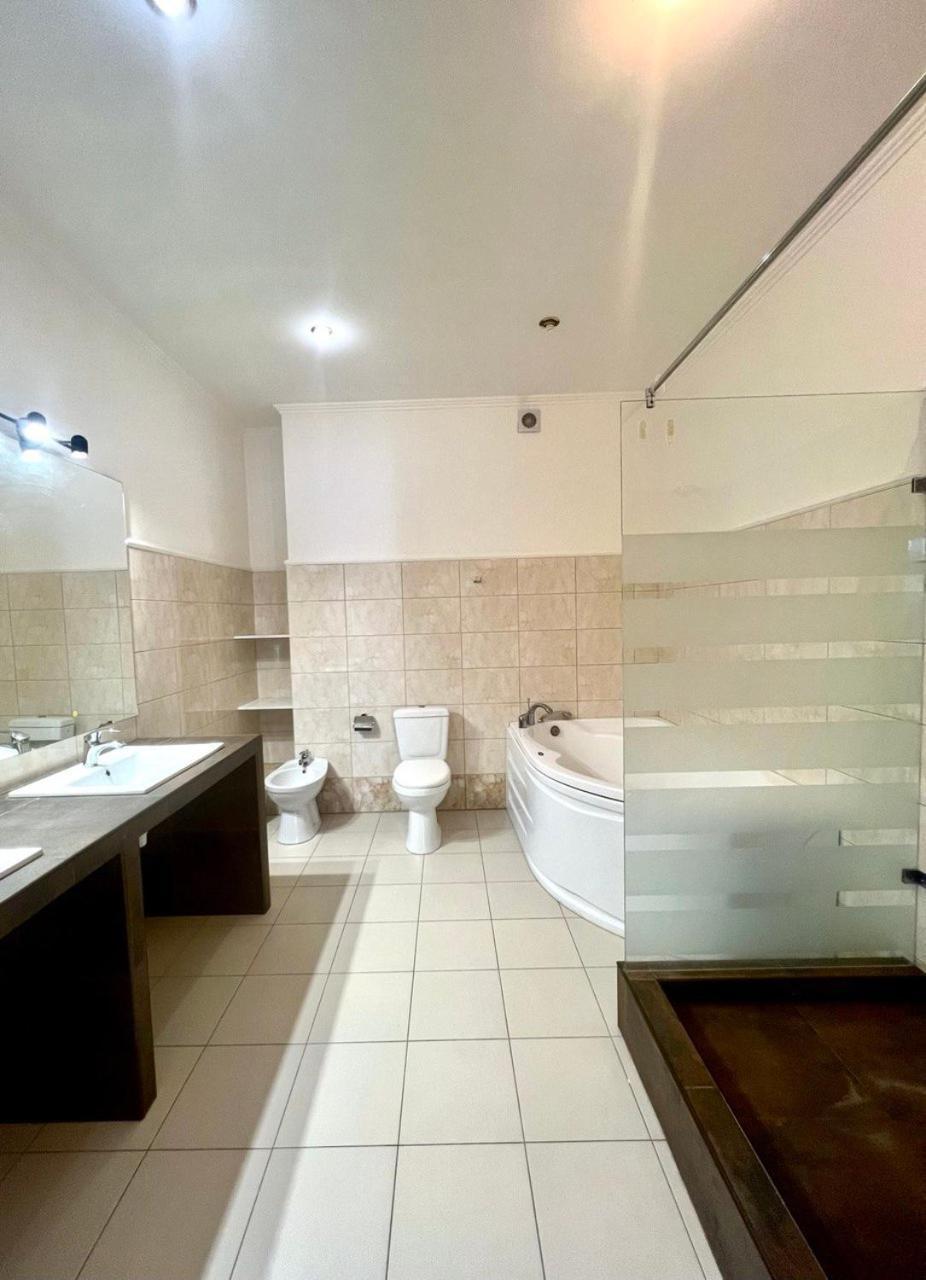 Hotel Borovik à Novosilki Extérieur photo