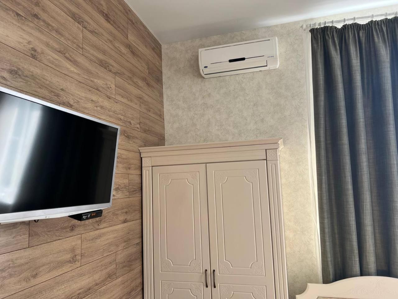 Hotel Borovik à Novosilki Extérieur photo